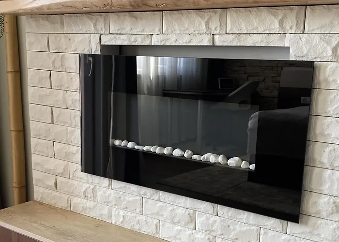 Apartment Deluxe 200m From Road *