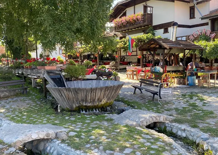 Deluxe 200m From Road Apartament *